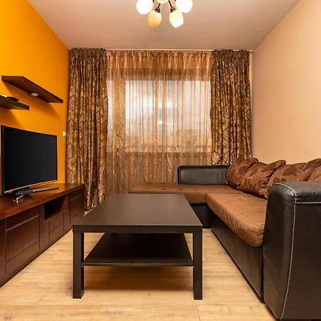 Lägenhet South - 2bd Flat With Balcony By Flat Mаnager