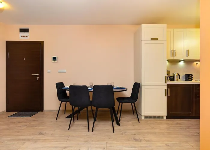 South - 2bd Flat With Balcony By Flat Mаnager Apartman Plovdiv